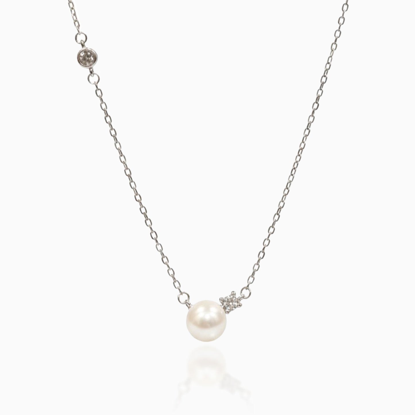 Lowkey Pearl Silver Necklace