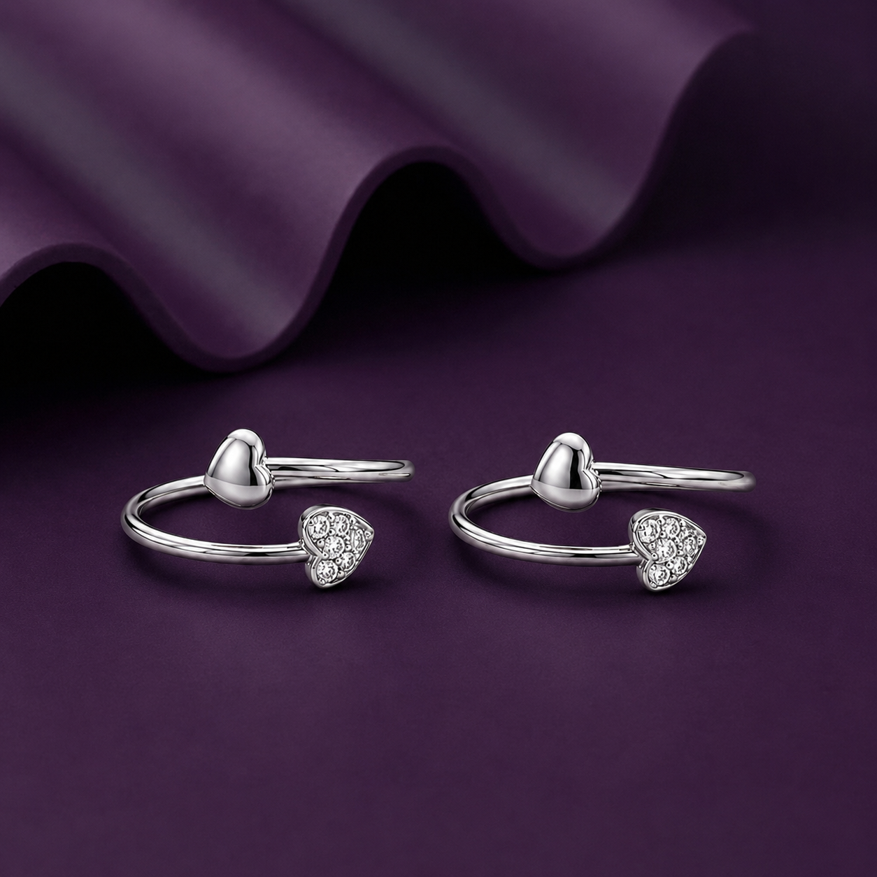 Minimal Hearts Toe Ring