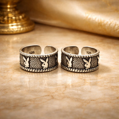 Playful Bunny Oxidised Silver Toe Rings